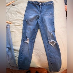 Ashley Mason distressed skinny jeans, size 30